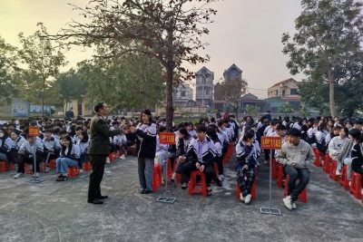 Tuyên truyền nhận diện đấu tranh với hoạt động phá hoại tư tưởng trên internet và mạng xã hội